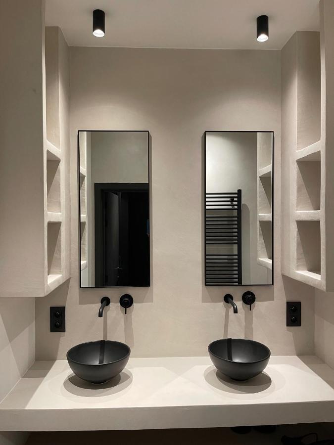 3 Bedroom Art-Nouveau Apartment With Free Parking Gand Extérieur photo