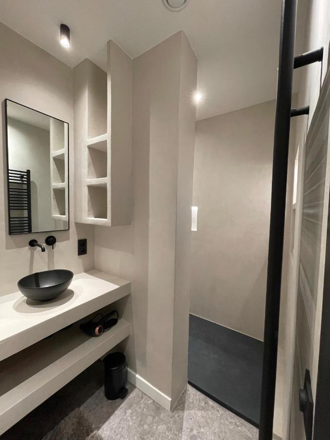3 Bedroom Art-Nouveau Apartment With Free Parking Gand Extérieur photo
