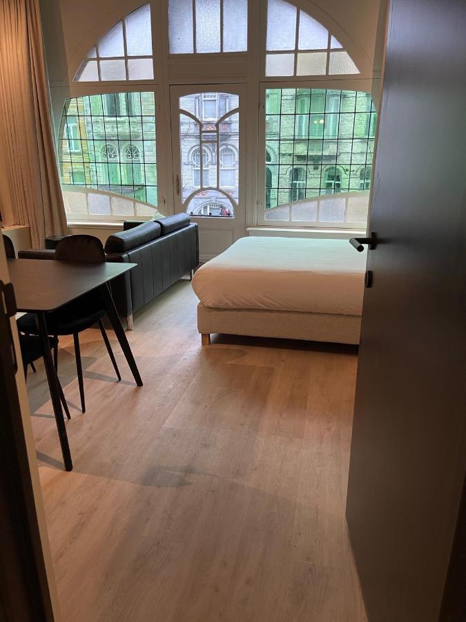 3 Bedroom Art-Nouveau Apartment With Free Parking Gand Extérieur photo