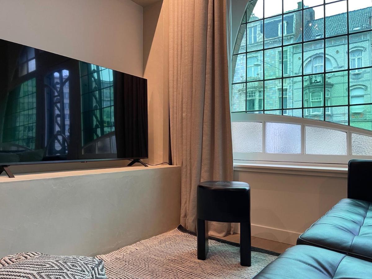 3 Bedroom Art-Nouveau Apartment With Free Parking Gand Extérieur photo
