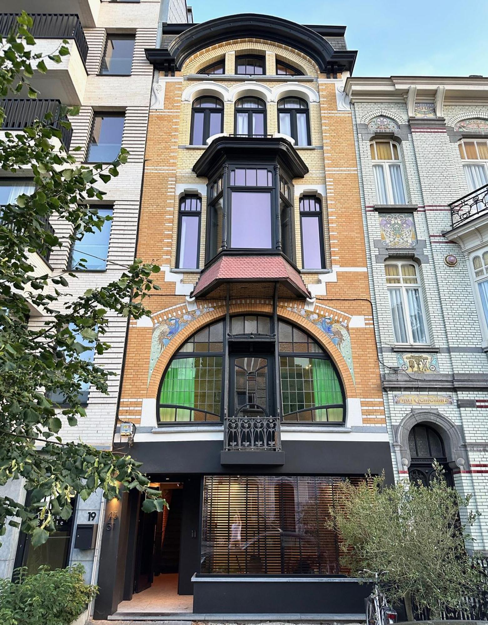 3 Bedroom Art-Nouveau Apartment With Free Parking Gand Extérieur photo